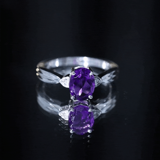 1 Carat Amethyst Oval Engagement Ring with Diamond