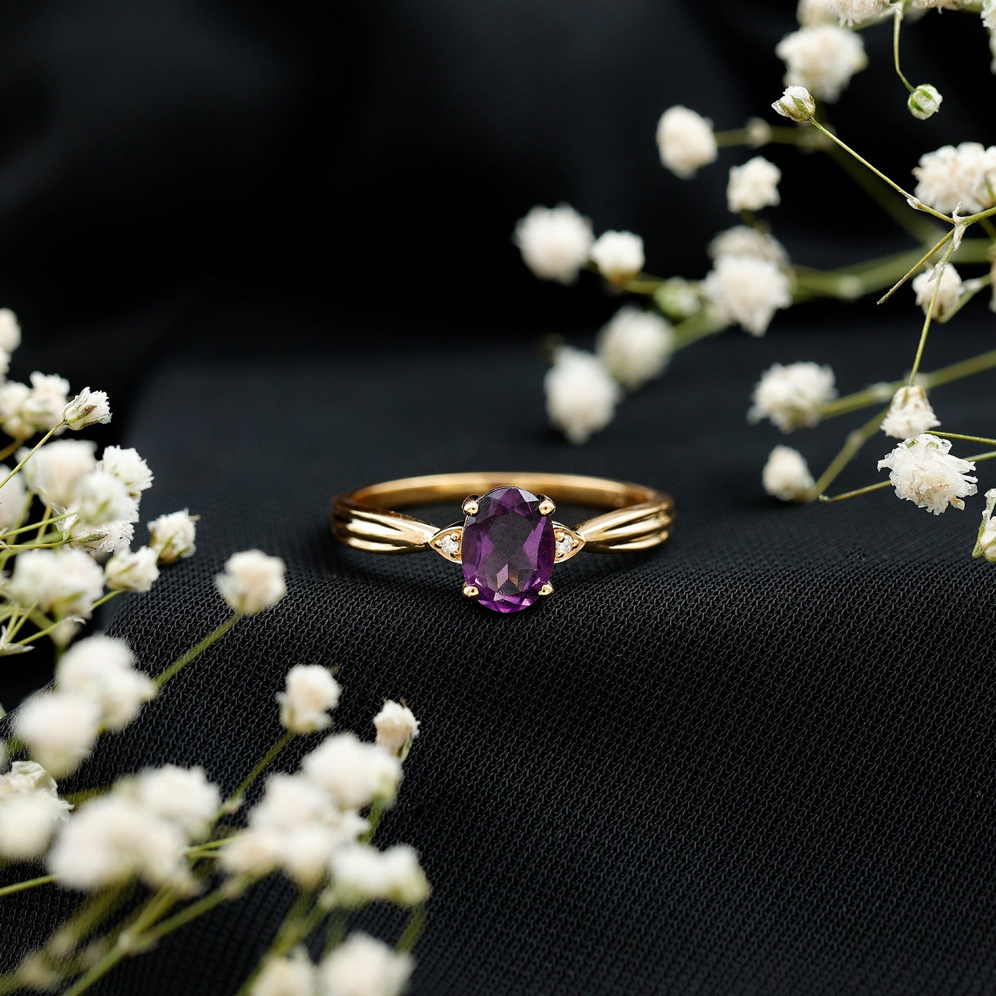 1 Carat Amethyst Oval Engagement Ring with Diamond