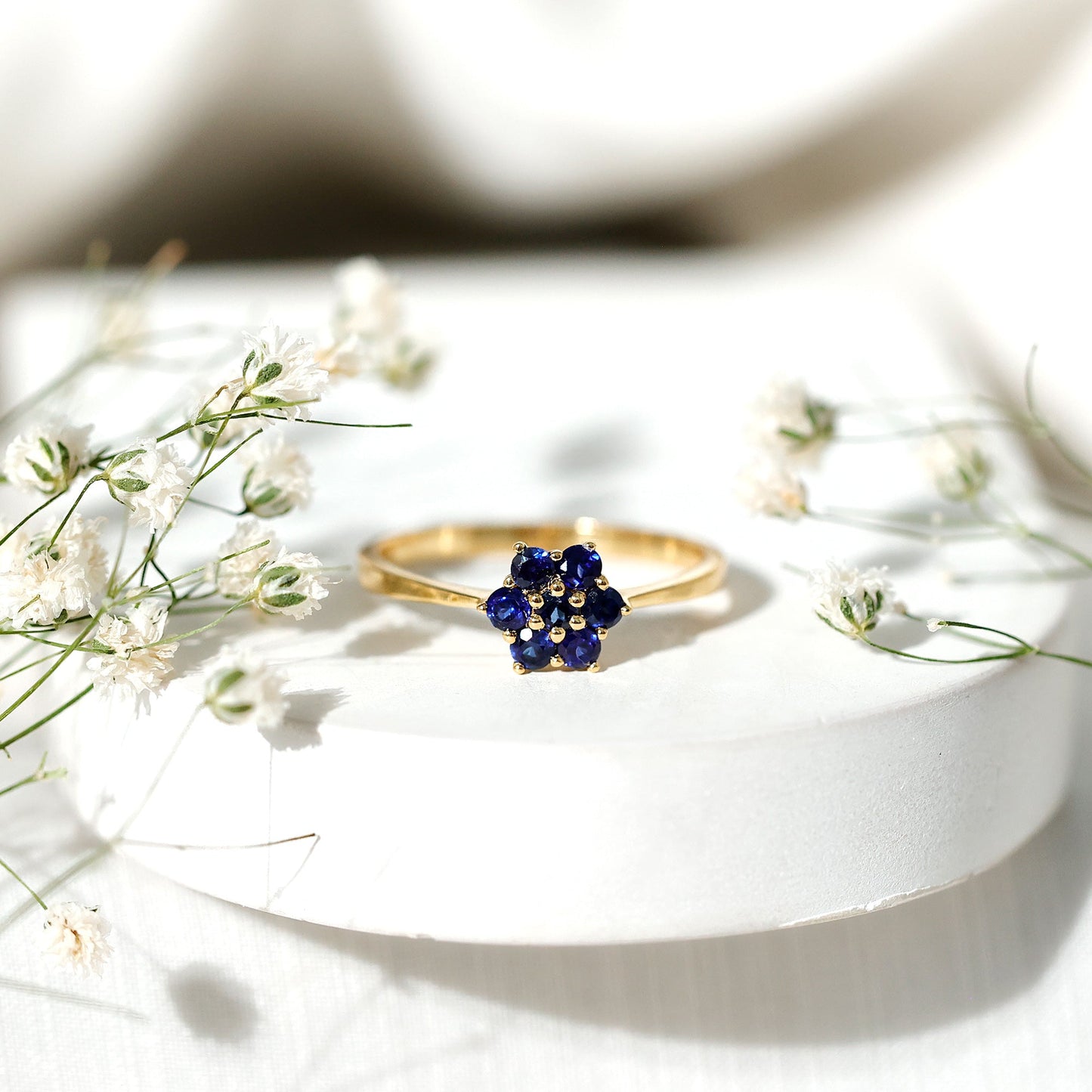 Certified Round Shape Blue Sapphire Cluster Flower Ring