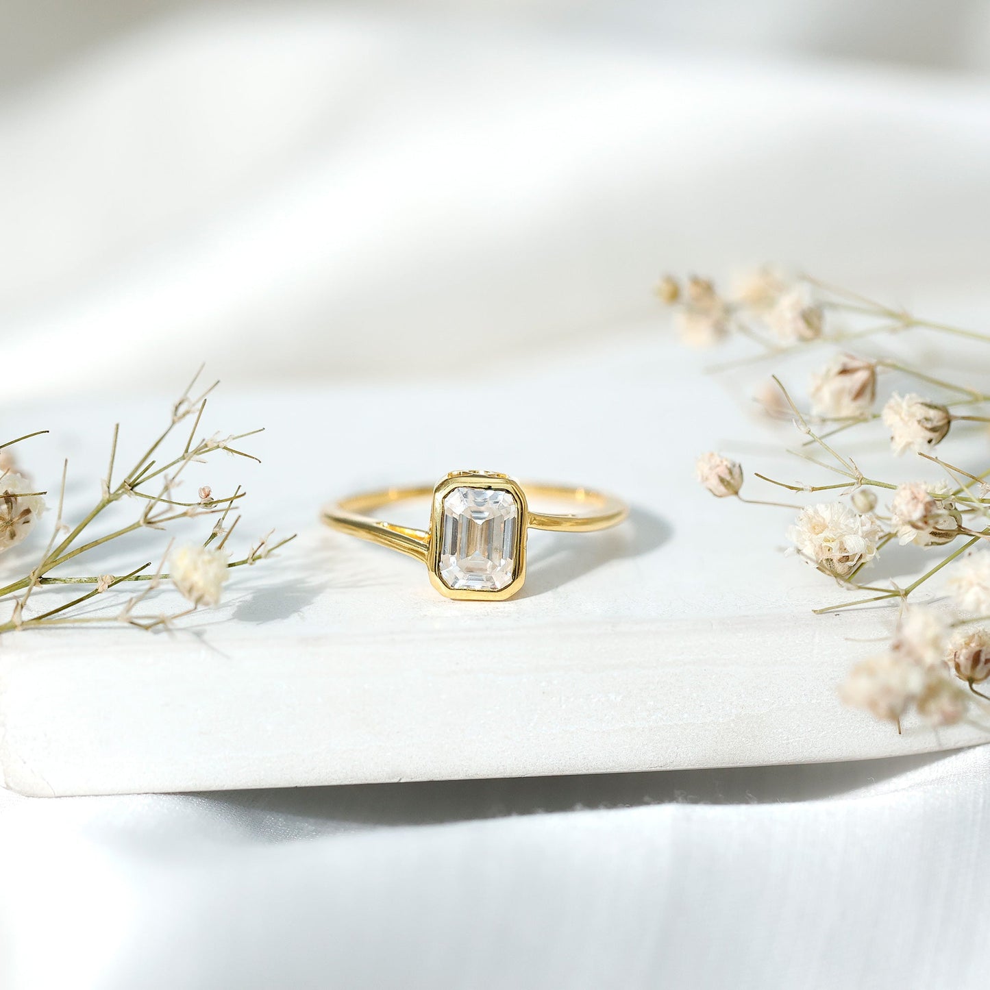 1.8 Emerald Cut Moissanite Engagement Ring For Women