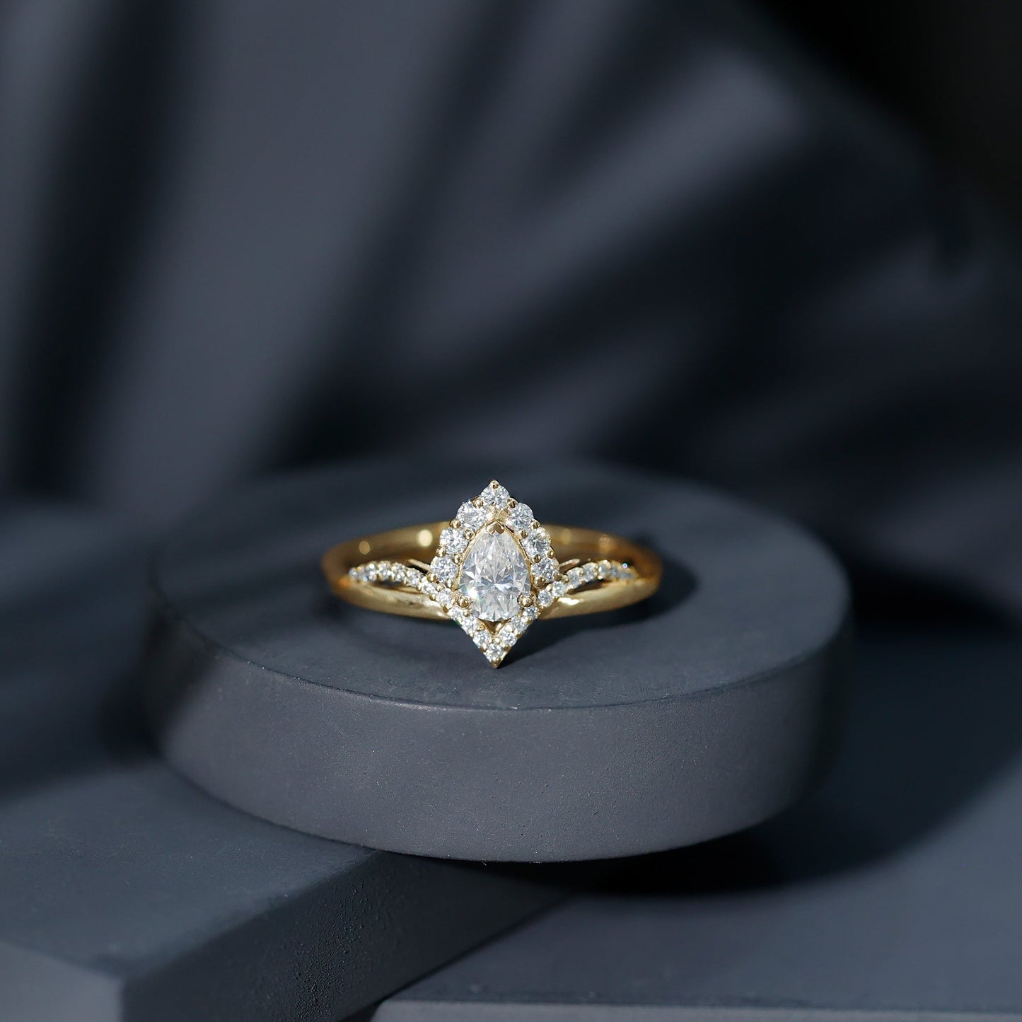 Women's Pear Shaped Moissanite Designer Engagement Ring in Silver