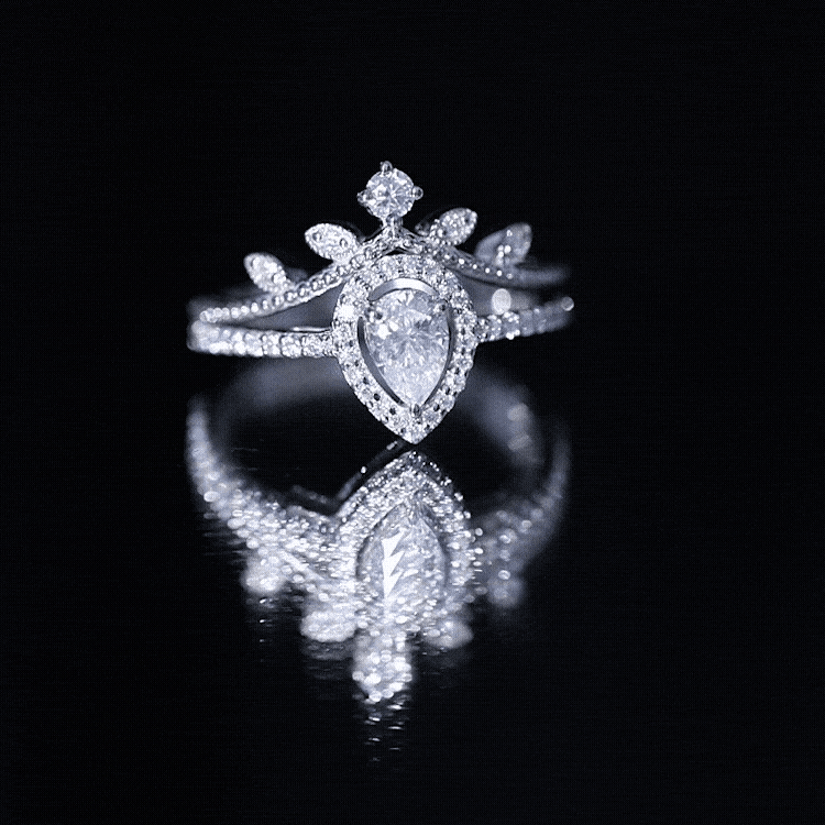 Vintage Style Moissanite Teardrop Wedding Ring Set