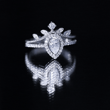 Vintage Style Moissanite Teardrop Wedding Ring Set