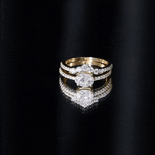 Oval Cut Moissanite Engagement Ring with Wedding Band Set