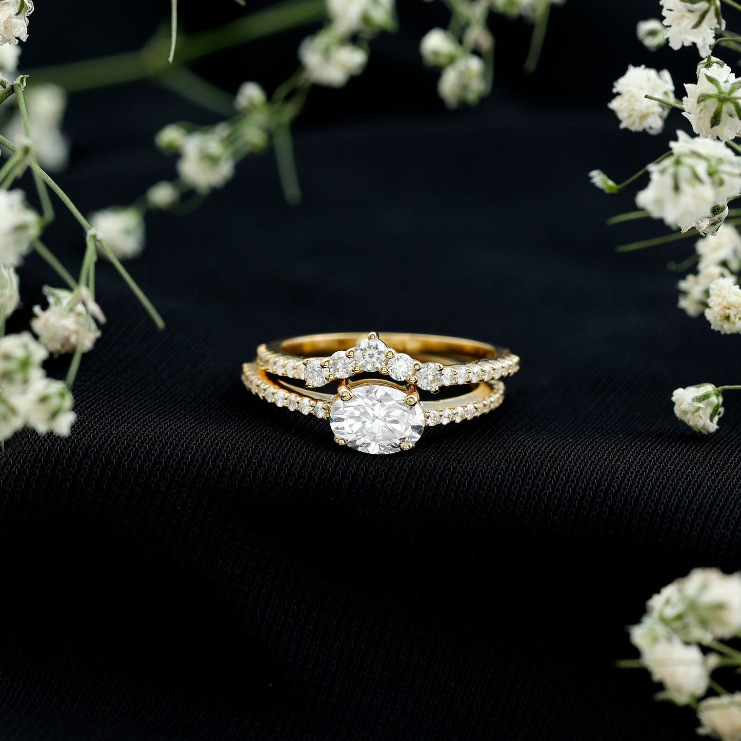Oval Cut Moissanite Engagement Ring with Wedding Band Set
