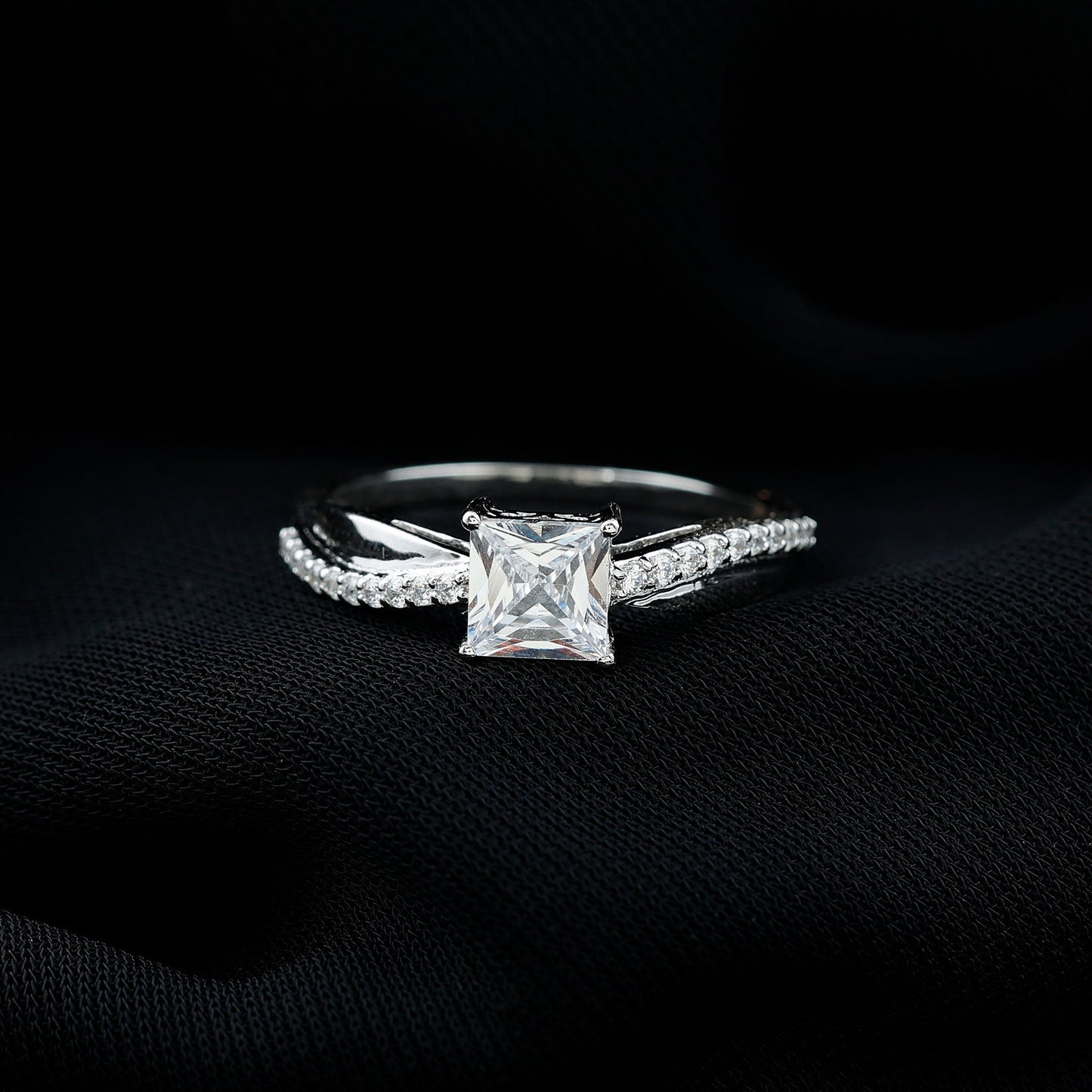 Solitaire Moissanite Princess Cut Engagement Ring