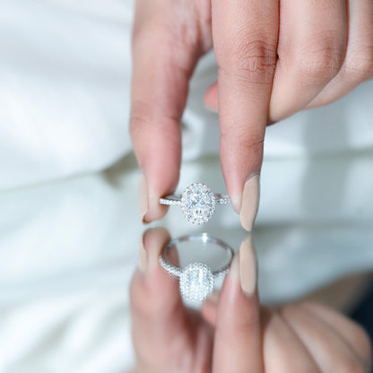 Oval Brilliant Cut Moissanite Classic Engagement Ring