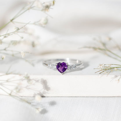 0.9 Carat Amethyst Heart Promise Ring with Diamonds