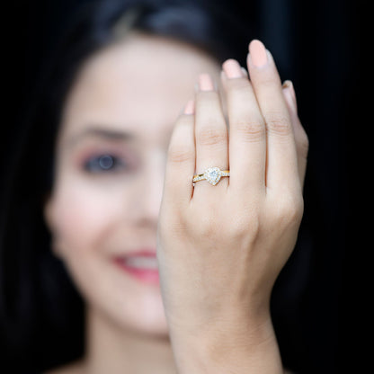 Heart Shape Lab Grown Diamond Engagement Ring with Halo