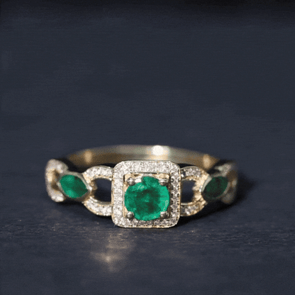 Natural Emerald Diamond Vintage Looking Engagement Ring