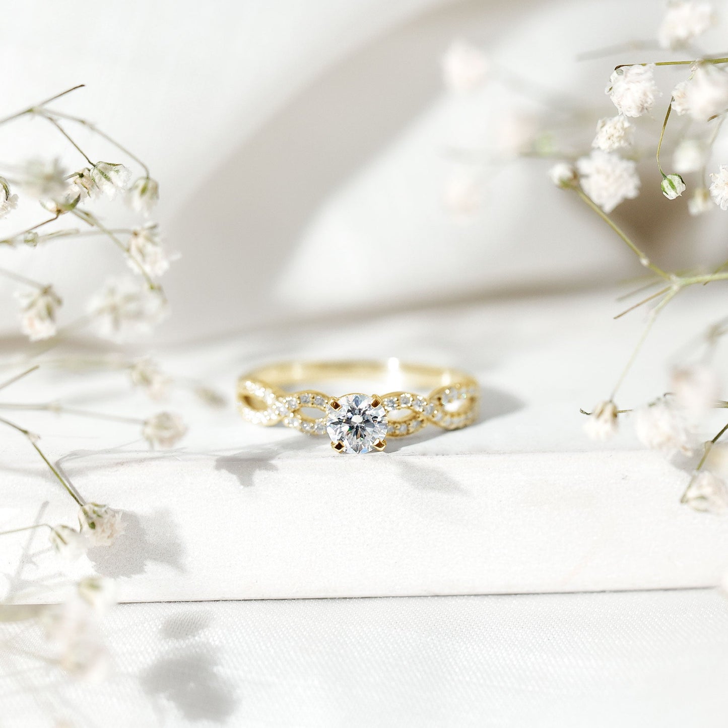 0.5 Carat Round Shape Moissanite Crossover Infinity Ring