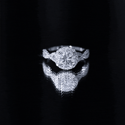 2 CT Moissanite Crossover Engagement Ring with Halo
