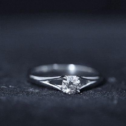 Certified Diamond Solitaire Ring in Claw Setting