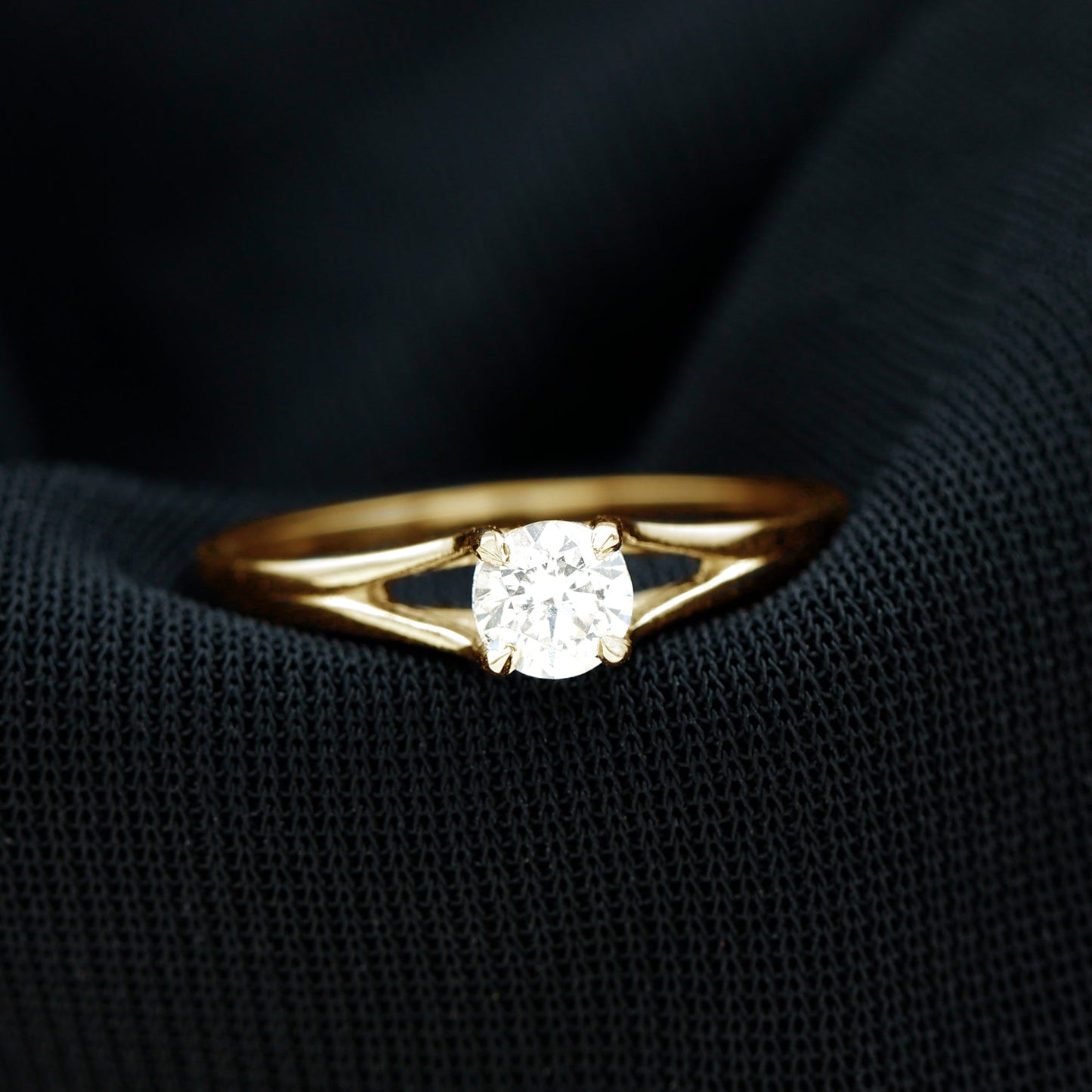 Certified Diamond Solitaire Ring in Claw Setting