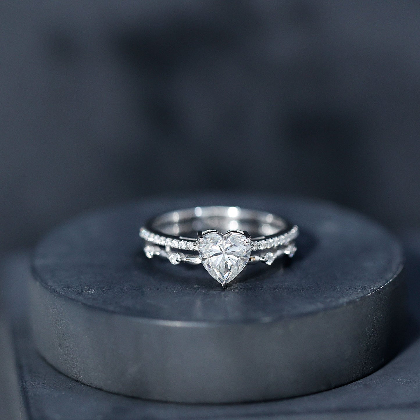 1.5 Carat Heart Moissanite Solitaire Double Band Ring Set