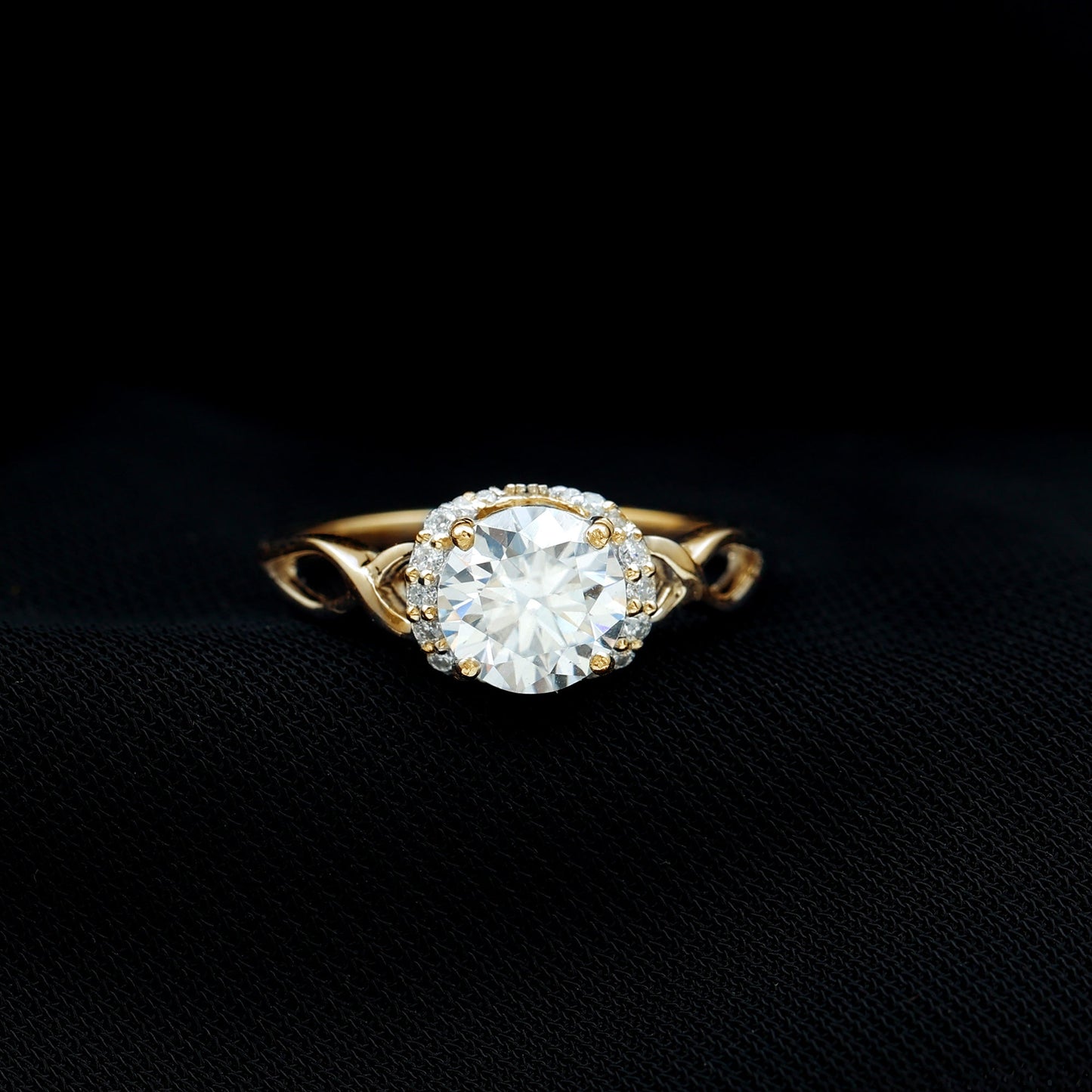 Round Cut Moissanite Infinity Engagement Ring