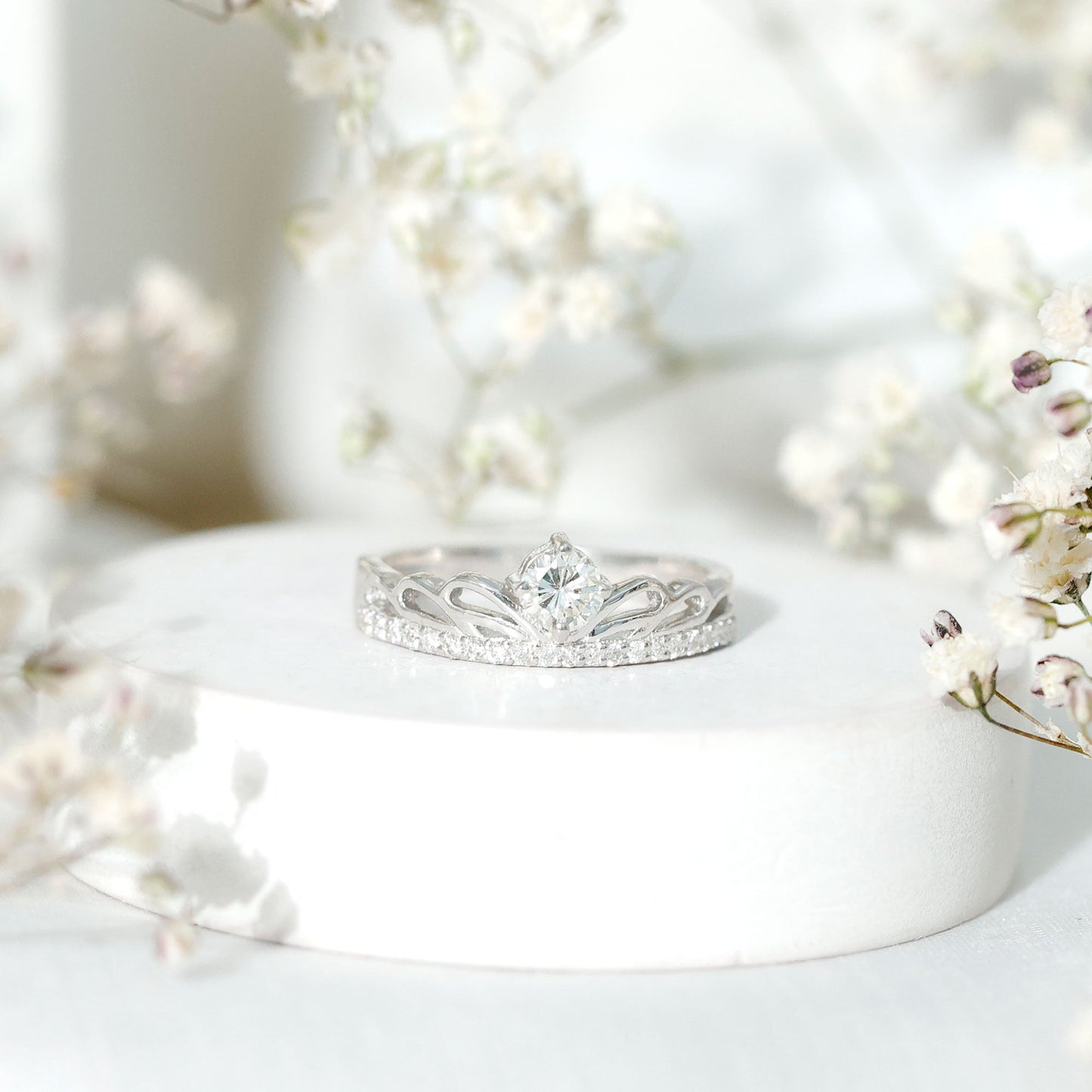 Certified Round Diamond Crown Ring