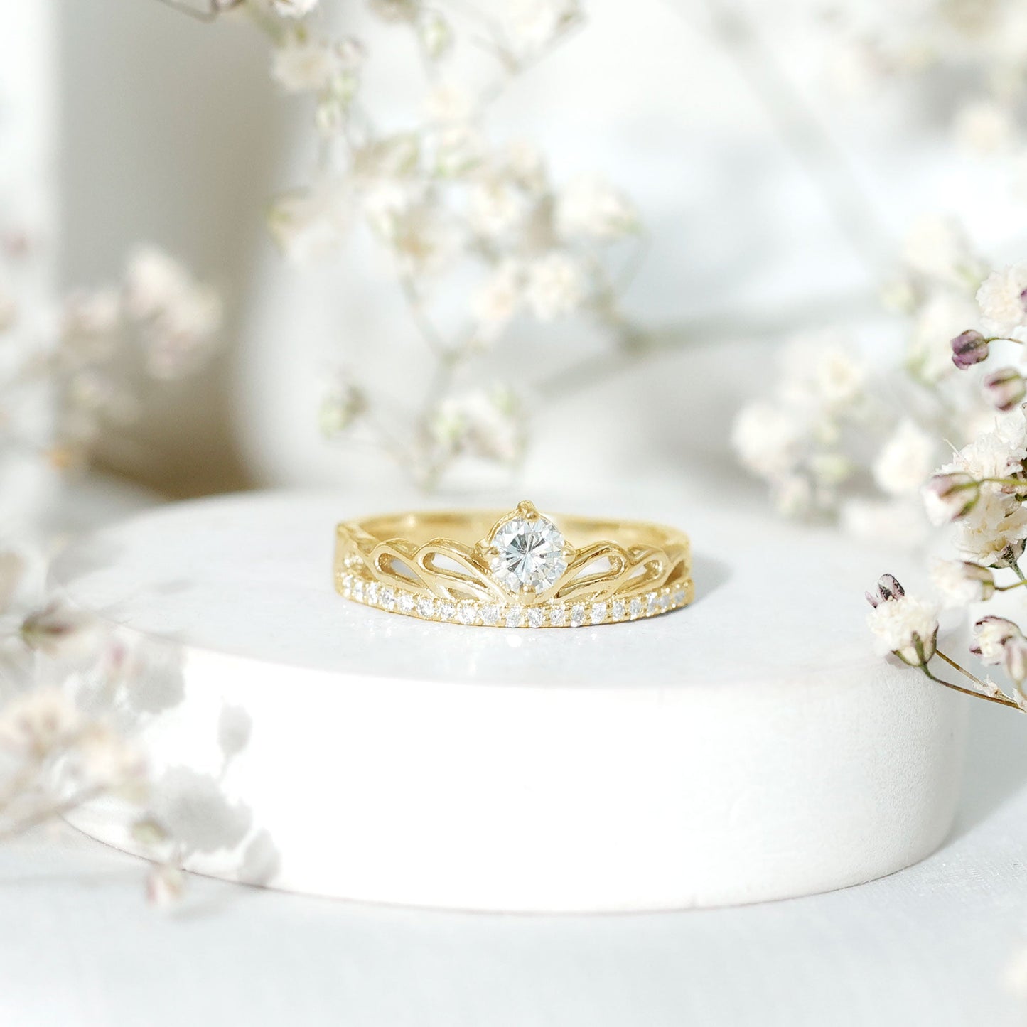 Certified Round Diamond Crown Ring