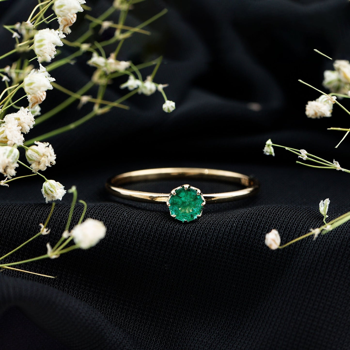 Natural Solitaire Emerald Promise Ring in Lotus Basket Setting