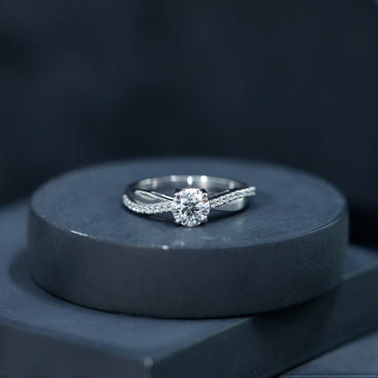 Classic Round Cut Moissanite Solitaire Engagement Ring for Women