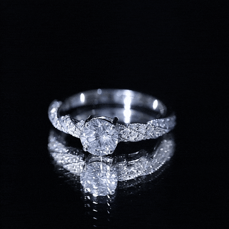 Round Shape Lab Grown Diamond Solitaire Engagement Ring