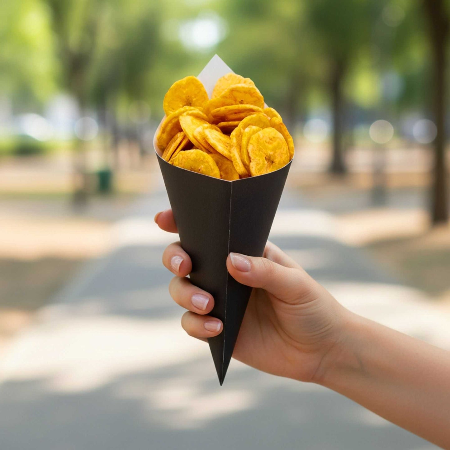 Cone Tek Black Paper Food Cone - 9 1/2" x 4 1/2" - 100 count box