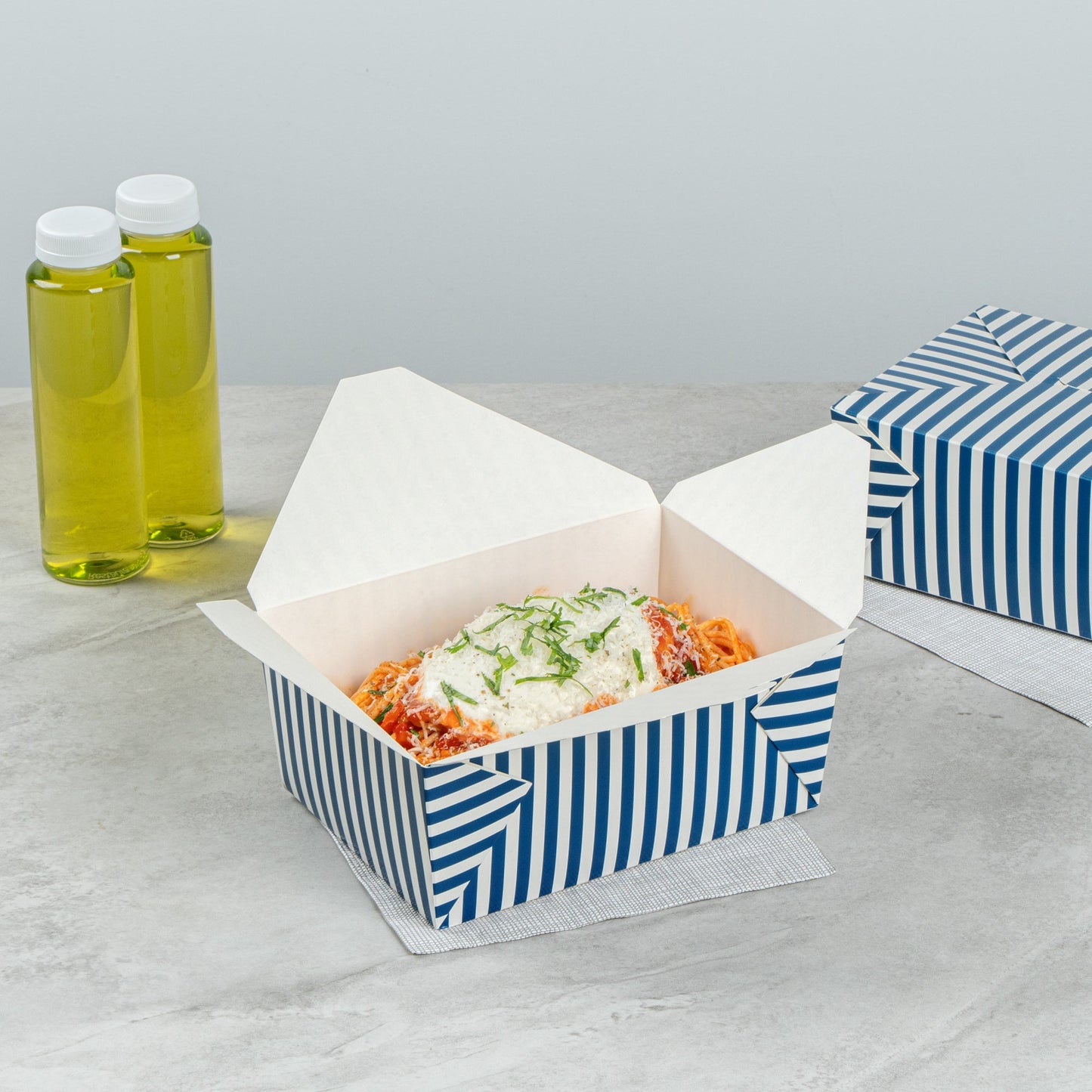 Bio Tek 98 oz Blue and White Stripe Paper #4 Bio Box Take Out Container - 8 1/2" x 6 1/4" x 3 1/2" - 200 count box