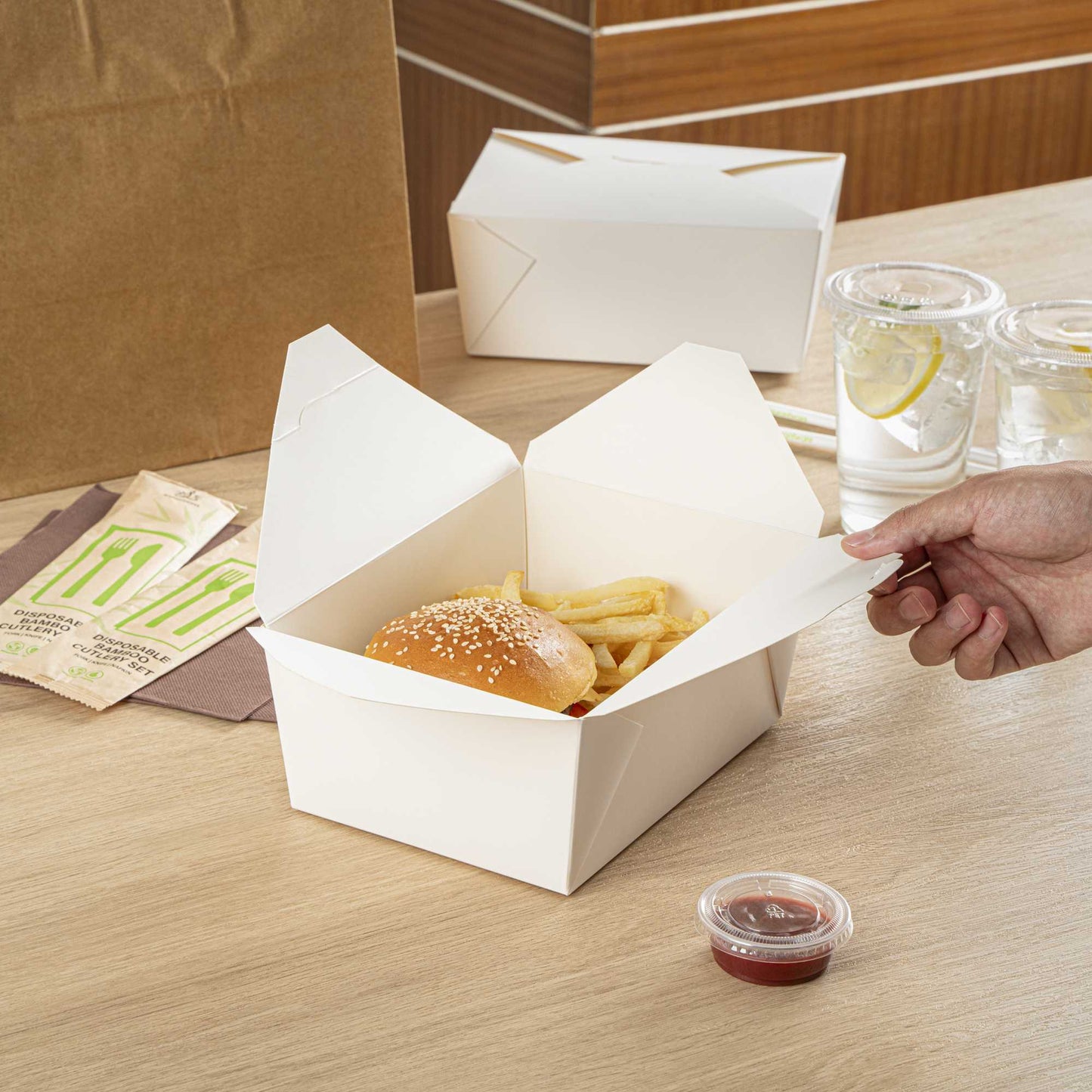 Bio Tek 98 oz Rectangle White Paper #4 Bio Box Take Out Container - 8 1/2" x 6 1/4" x 3 1/2" - 50 count box
