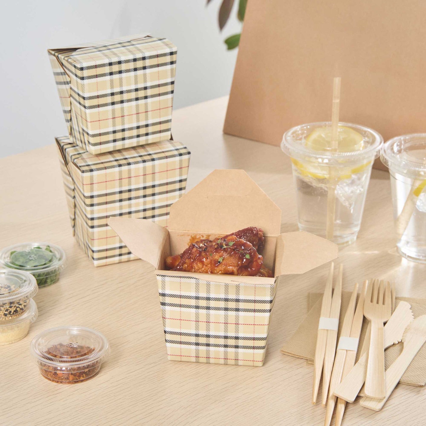 Bio Tek 16 oz Square Plaid Paper Noodle Take Out Container - 3 1/2" x 3" x 3 1/4" - 200 count box