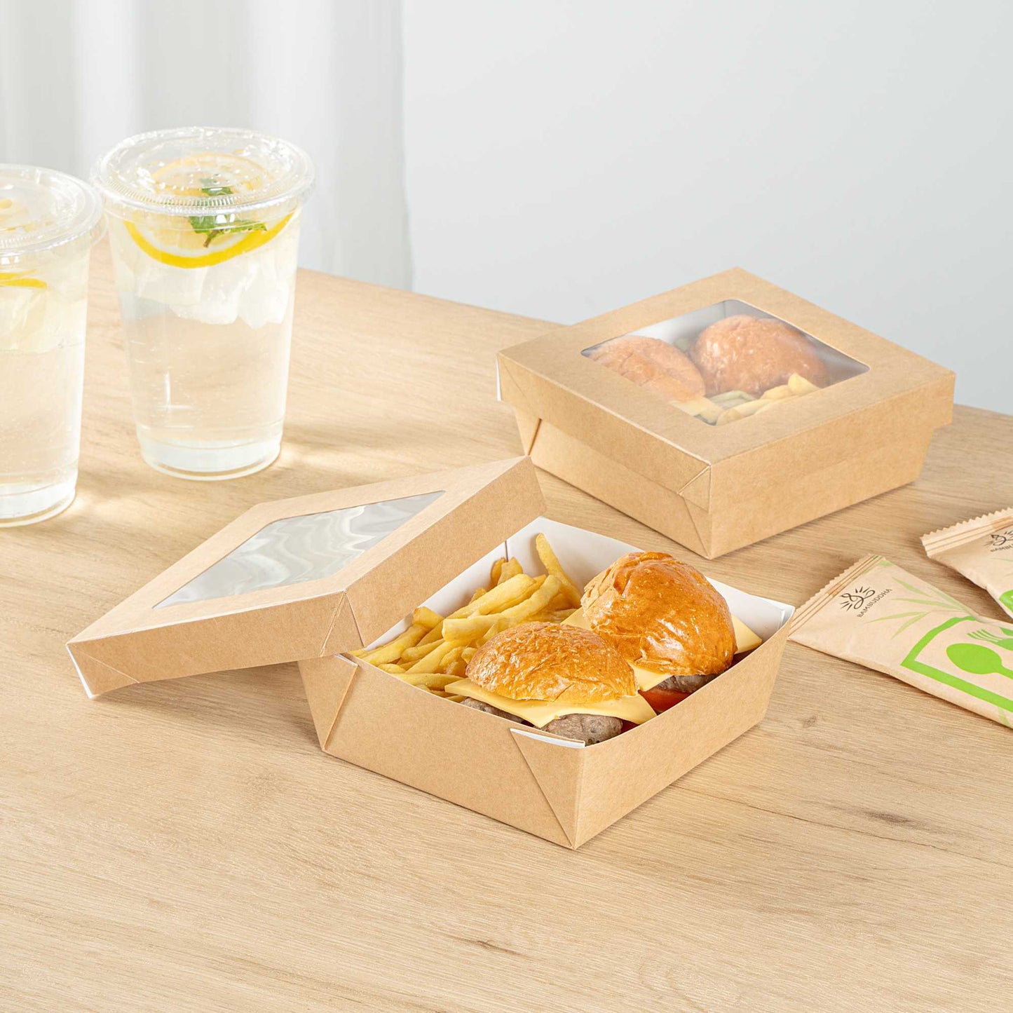 Cafe Vision 27 oz Square Kraft Paper Medium Take Out Container - 5 1/4" x 5 1/4" x 2" - 200 count box
