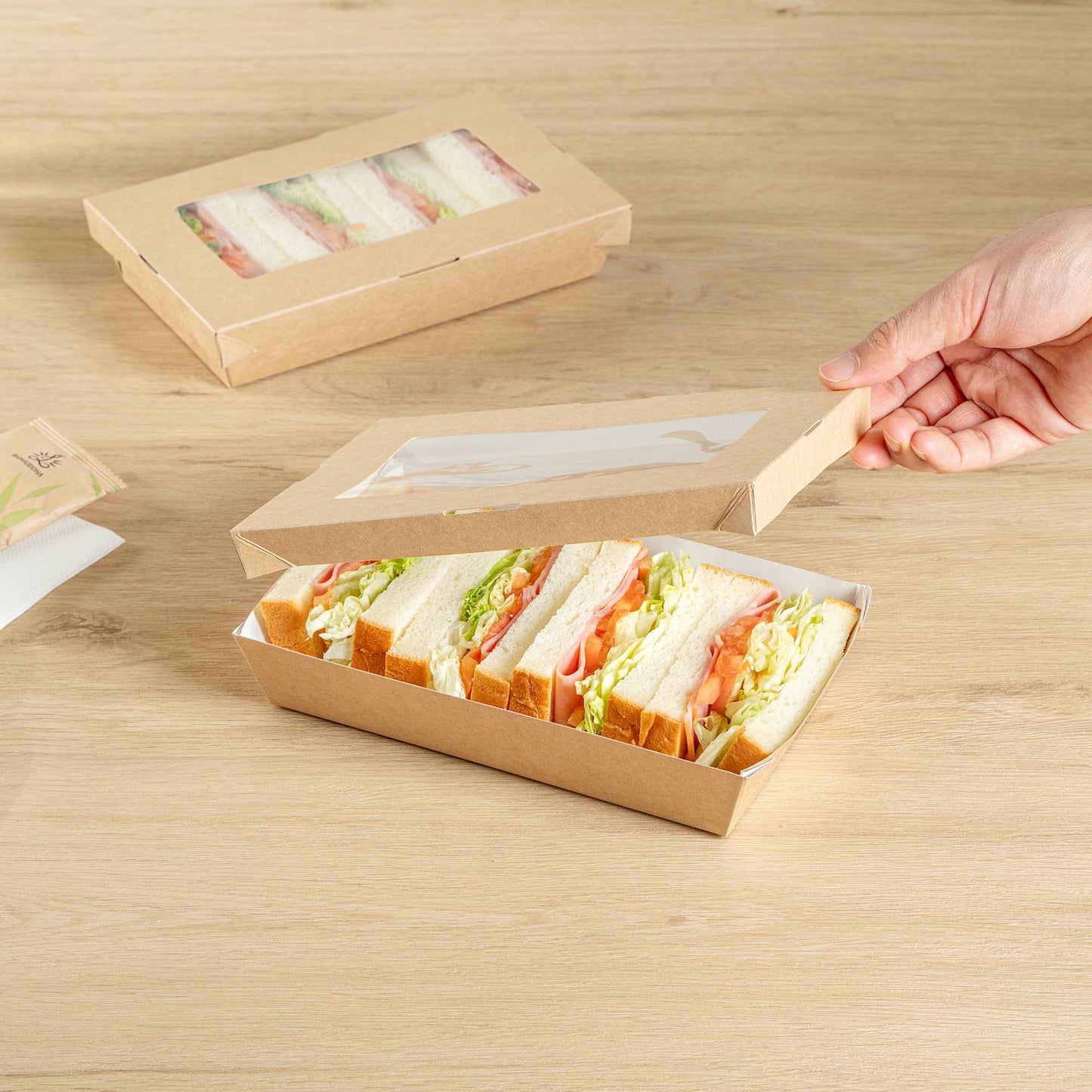 Cafe Vision 34 oz Rectangle Kraft Paper Large Take Out Container - 8 1/2" x 5 1/4" x 1 1/2" - 200 count box