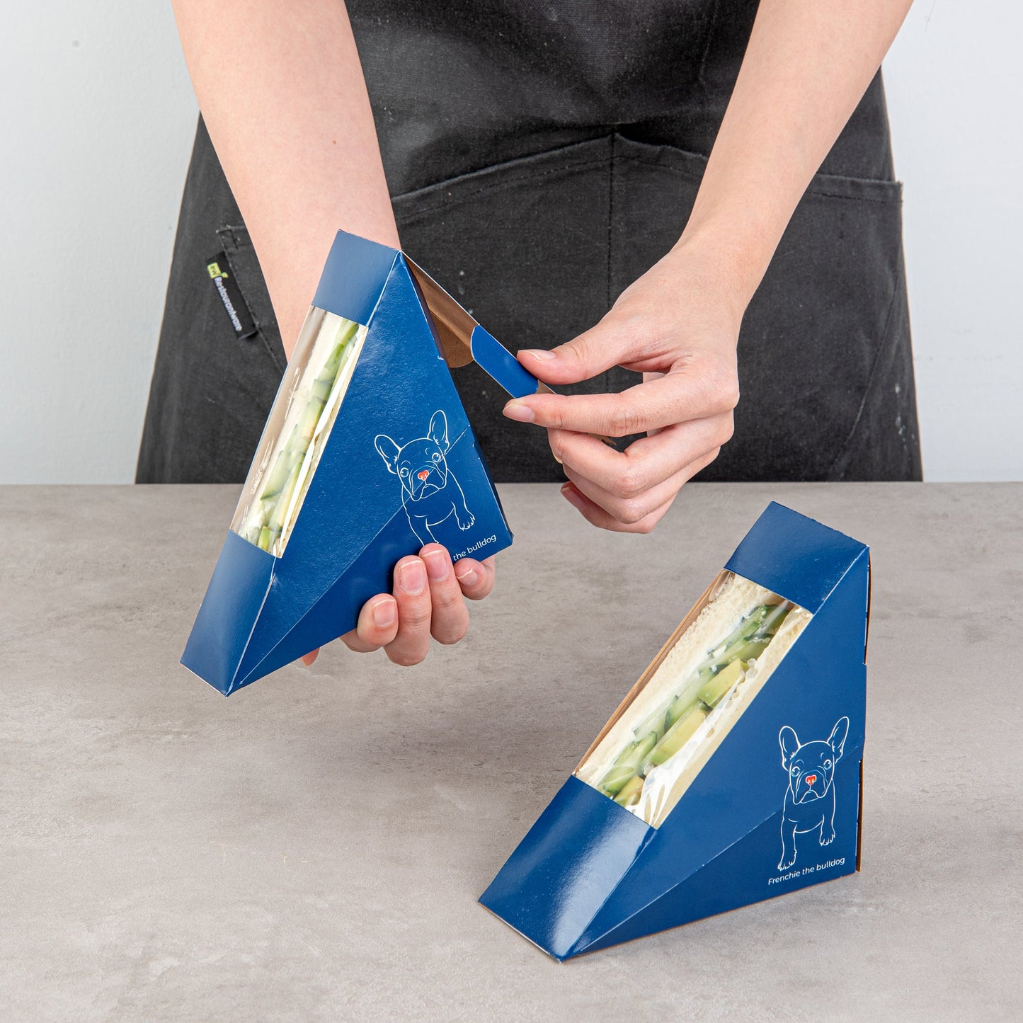Cafe Vision Triangle Frenchie Paper Small Sandwich Box - 4 3/4" x 4 3/4" x 2" - 200 count box