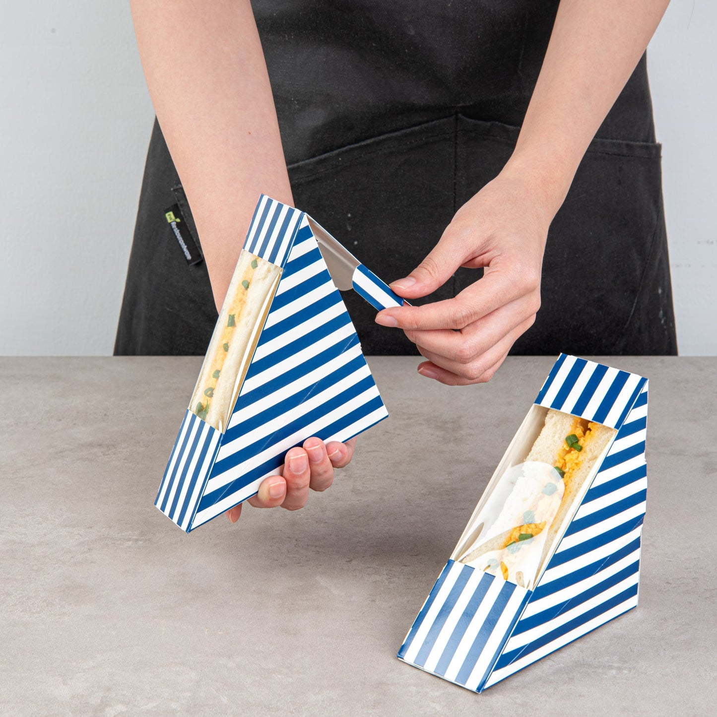 Cafe Vision Triangle Blue and White Stripe Paper Small Sandwich Box - 4 3/4" x 4 3/4" x 2" - 25 count box