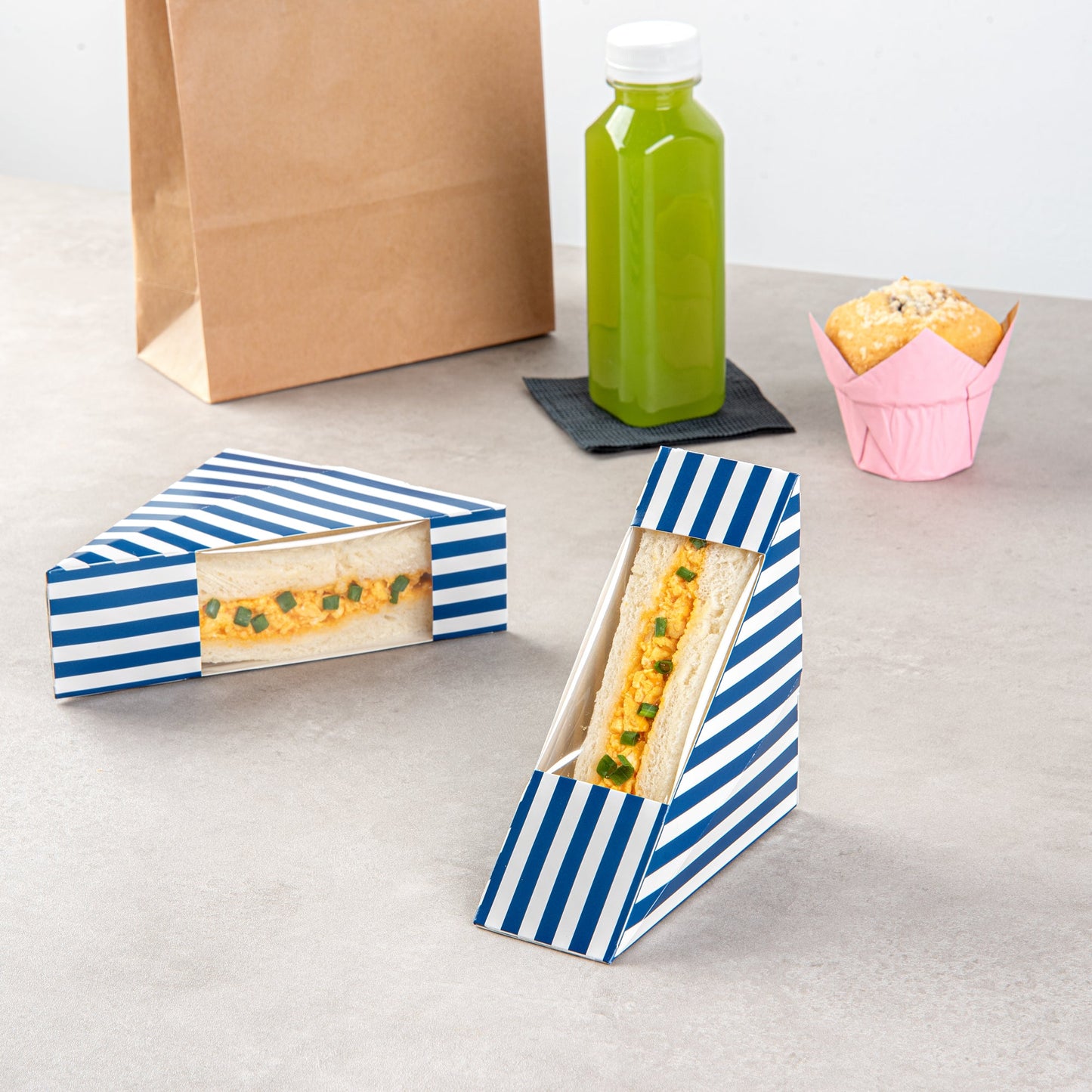 Cafe Vision Triangle Blue and White Stripe Paper Small Sandwich Box - 4 3/4" x 4 3/4" x 2" - 25 count box