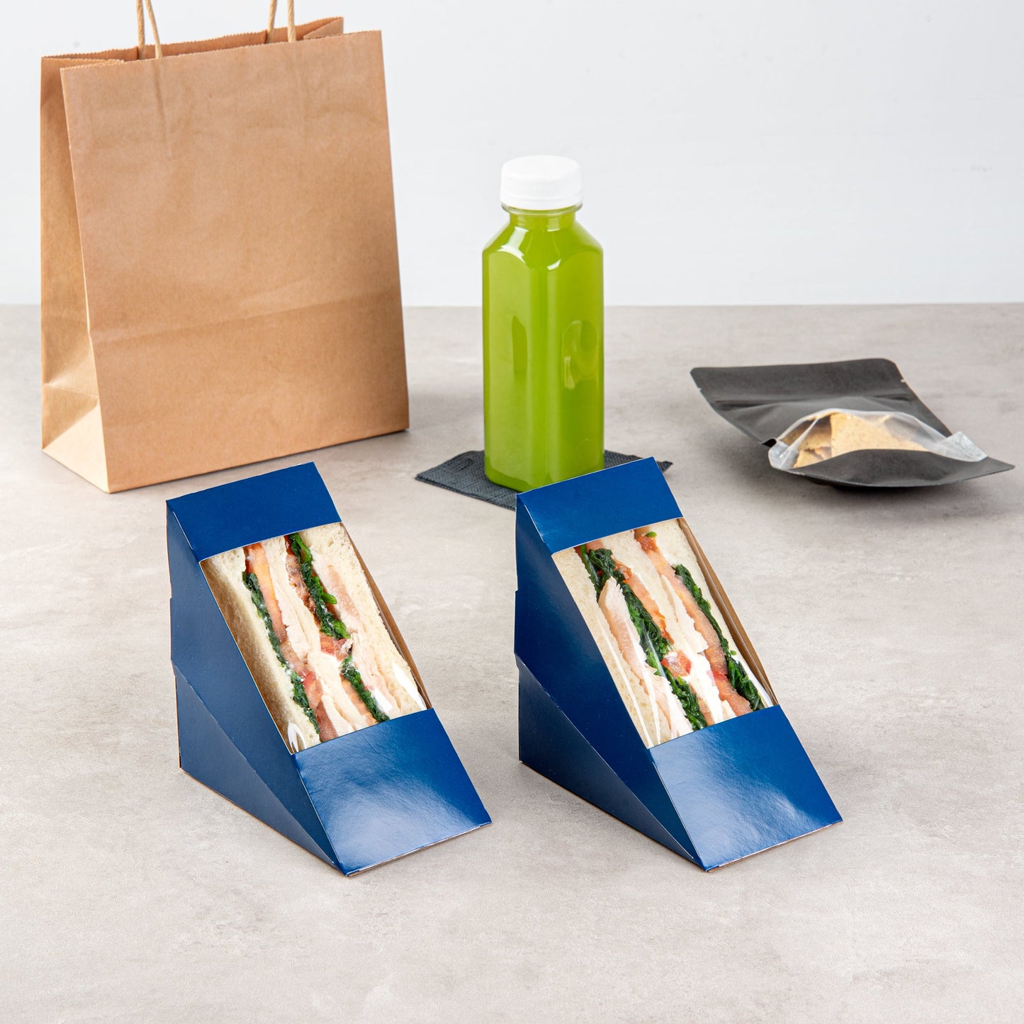 Cafe Vision Triangle Frenchie Paper Medium Sandwich Box - 4 3/4" x 4 3/4" x 2 3/4" - 200 count box