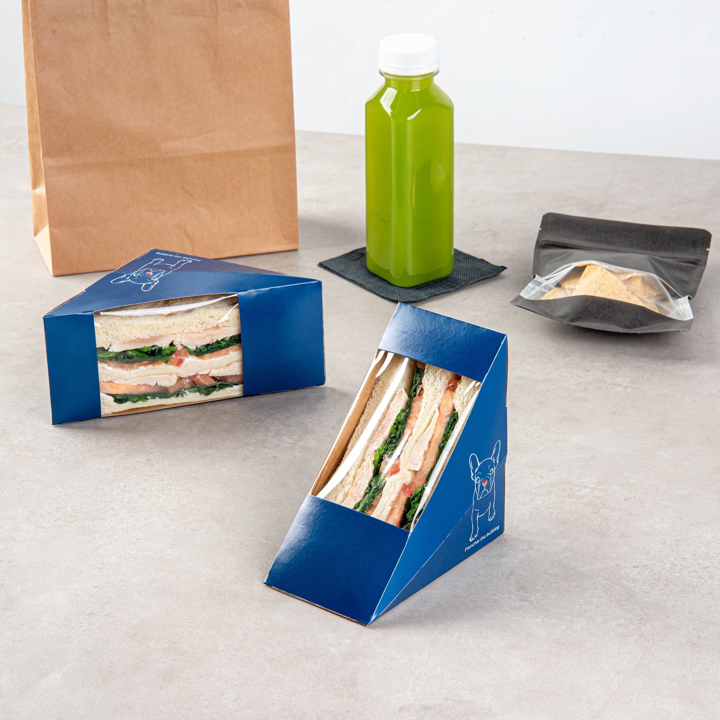 Cafe Vision Triangle Frenchie Paper Medium Sandwich Box - 4 3/4" x 4 3/4" x 2 3/4" - 200 count box