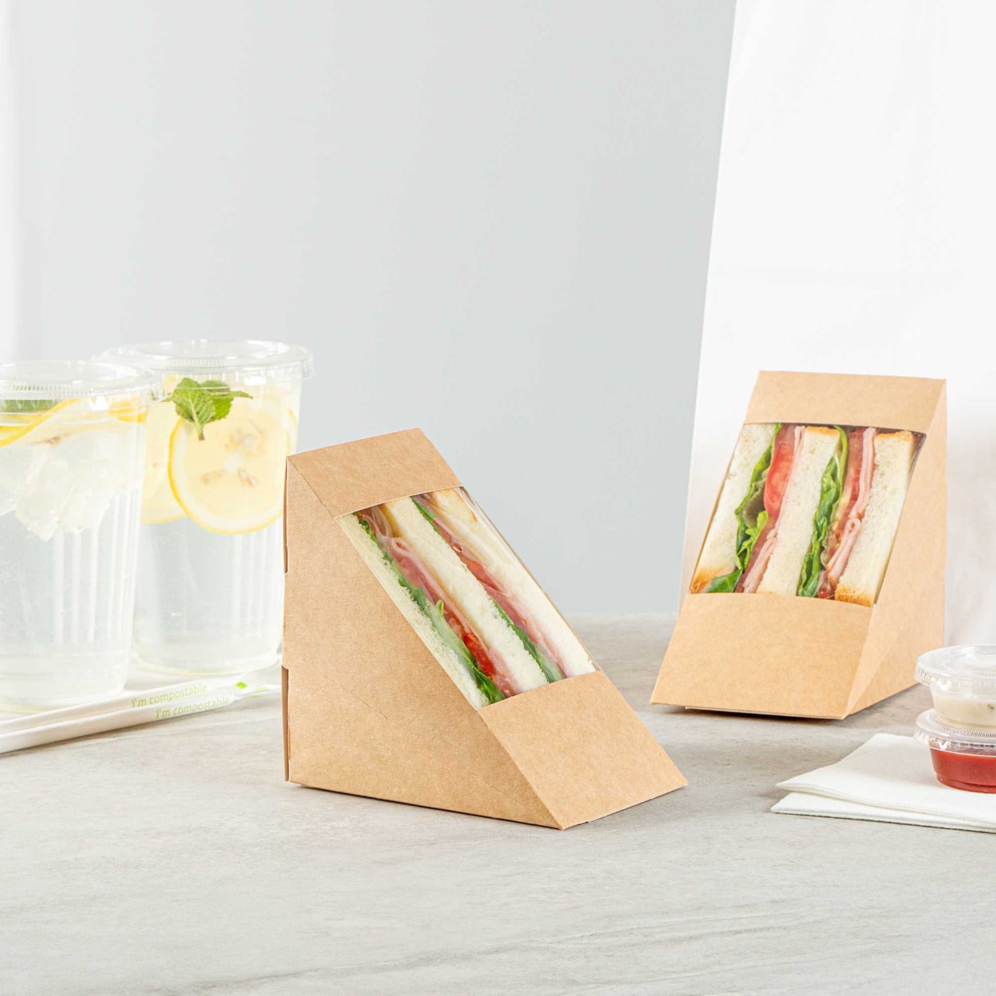 Cafe Vision Triangle Kraft Paper Large Sandwich Box - 4 3/4" x 4 3/4" x 3 1/4" - 200 count box