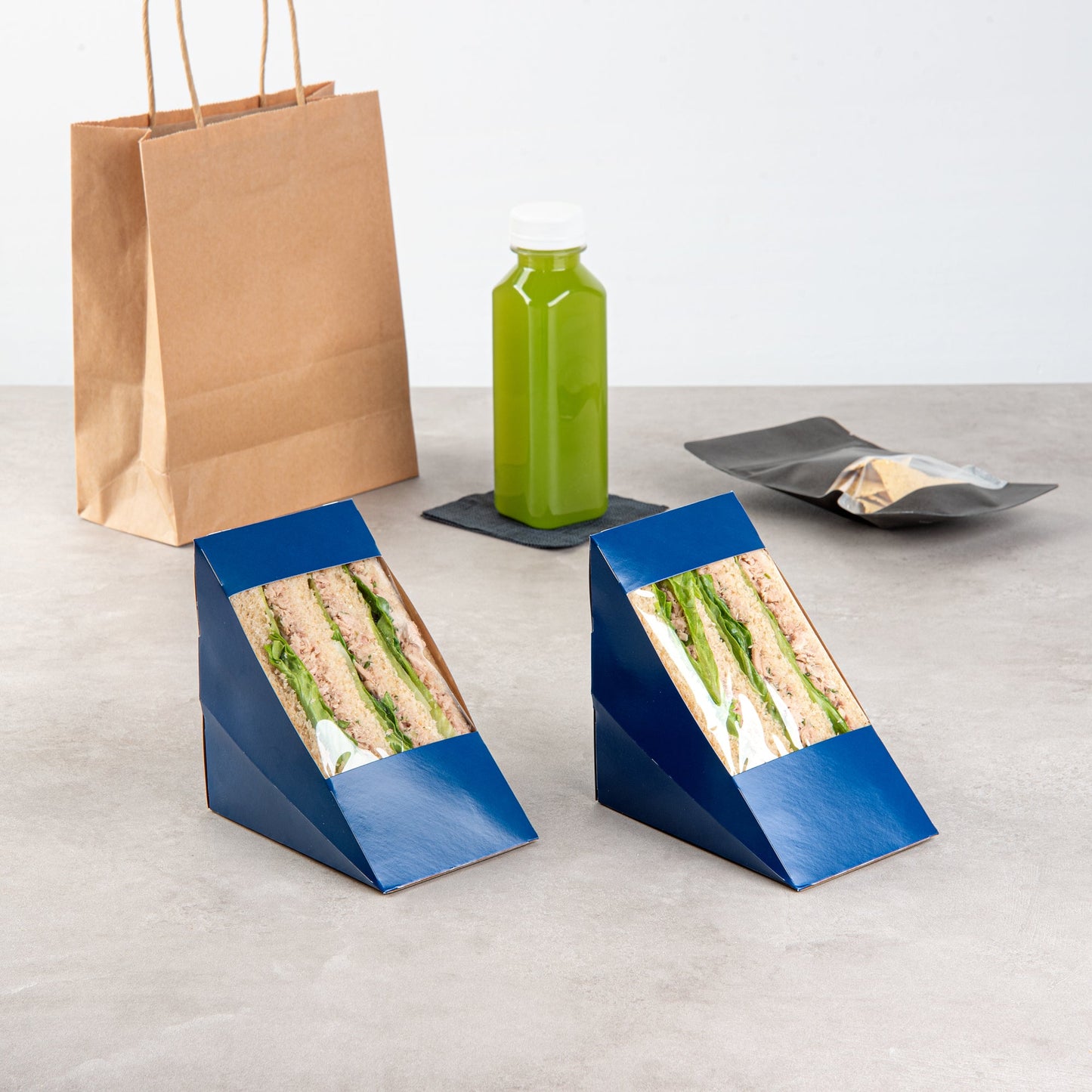 Cafe Vision Triangle Frenchie Paper Large Sandwich Box - 4 3/4" x 4 3/4" x 3 1/4" - 25 count box