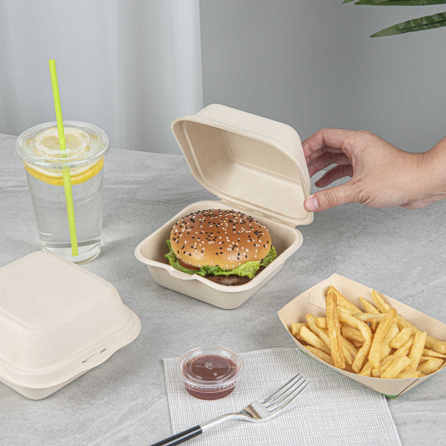 Pulp Tek 15 oz Square White Sugarcane / Bagasse Clamshell Container - 6" x 6" x 3" - 100 count box