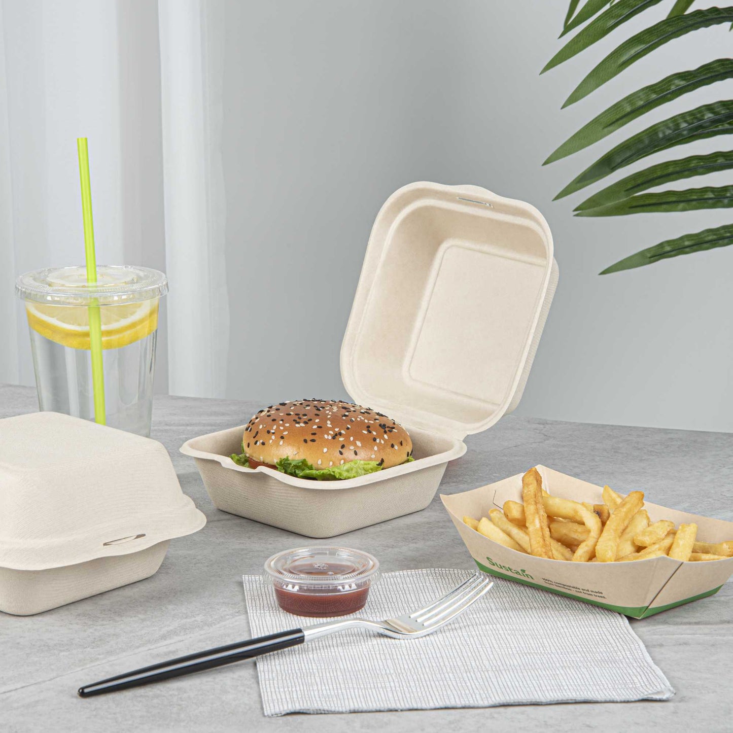 Pulp Tek 15 oz Square White Sugarcane / Bagasse Clamshell Container - 6" x 6" x 3" - 100 count box