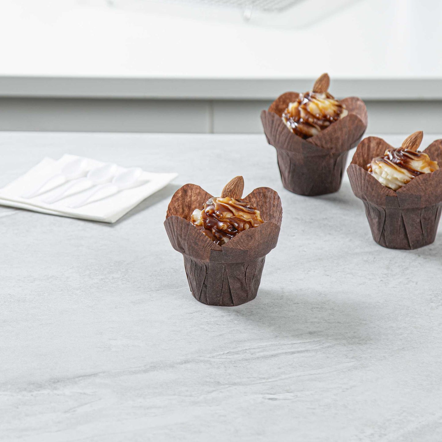Panificio 6 oz Daffodil Brown Paper Baking Cup - Greaseproof - 3 1/4" x 3 1/4" x 3" - 200 count box