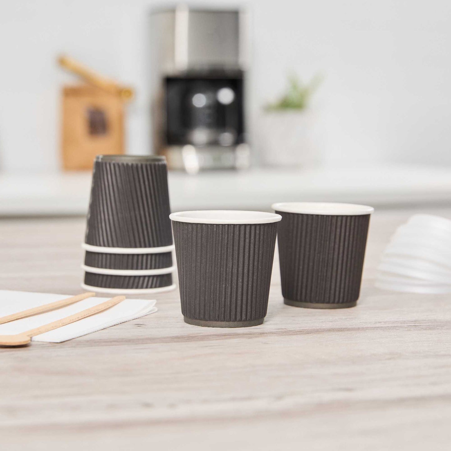 Restpresso 4 oz Black Paper Coffee Cup - Ripple Wall - 2 1/2" x 2 1/2" x 2 1/4" - 25 count box