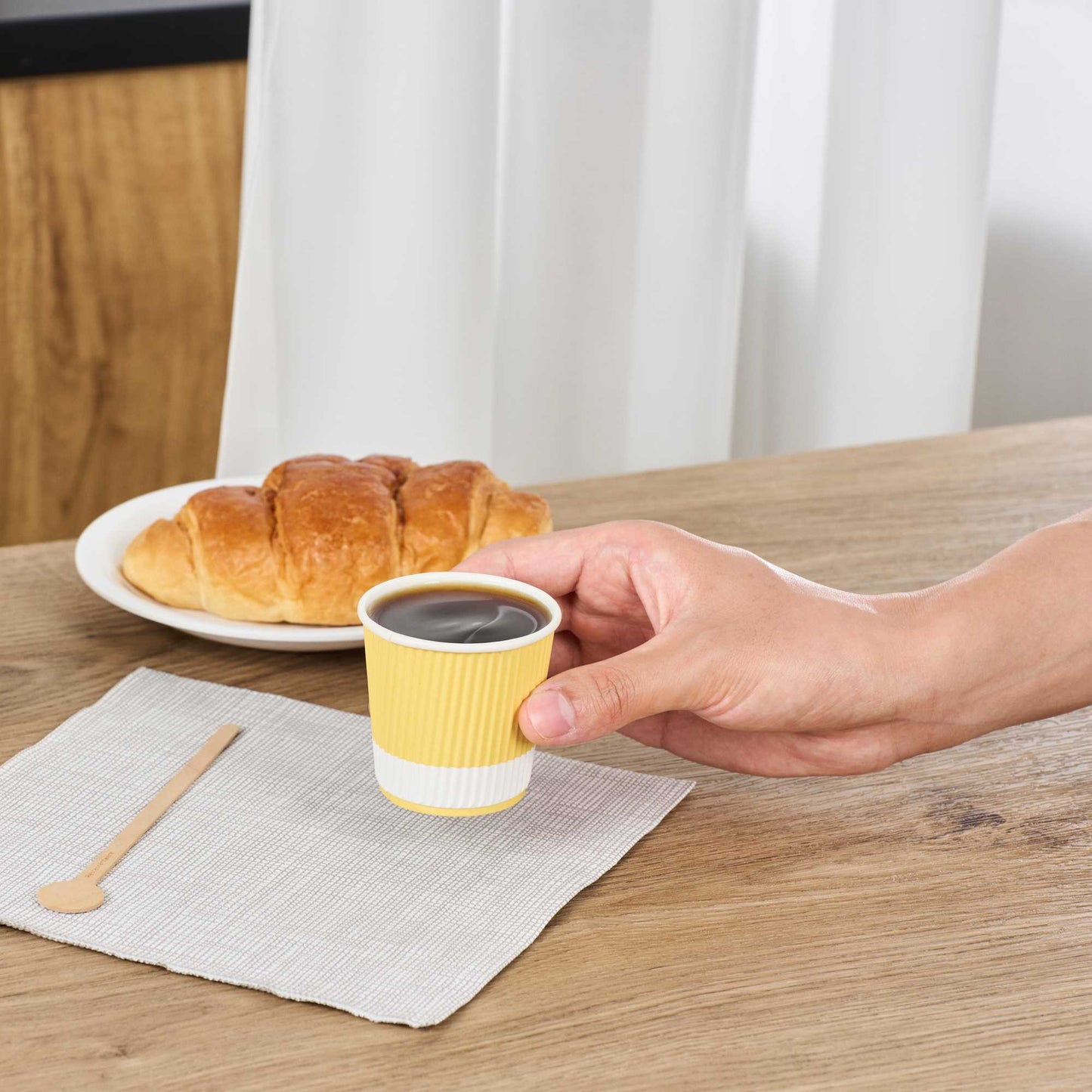 Restpresso 4 oz Light Yellow Paper Coffee Cup - Ripple Wall - 2 1/2" x 2 1/2" x 2 1/4" - 25 count box