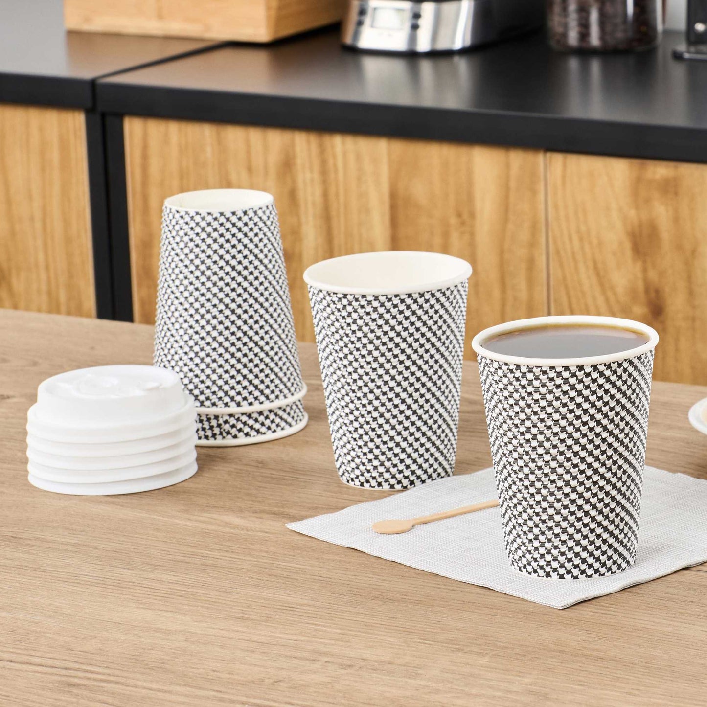 Restpresso 12 oz Houndstooth Paper Coffee Cup - Spiral Wall - 3 1/2" x 3 1/2" x 4 1/4" - 500 count box