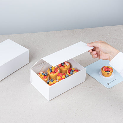 Cater Tek Rectangle White Paper Medium Tic Tac Box - Magnetic - 9" x 6" x 3 1/2" - 10 count box