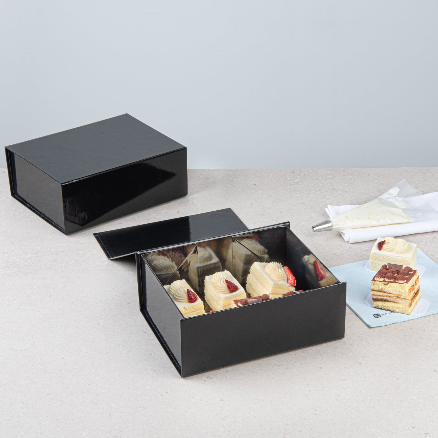 Cater Tek Rectangle Black Paper Large Tic Tac Box - Magnetic - 10 1/2" x 8" x 4" - 10 count box