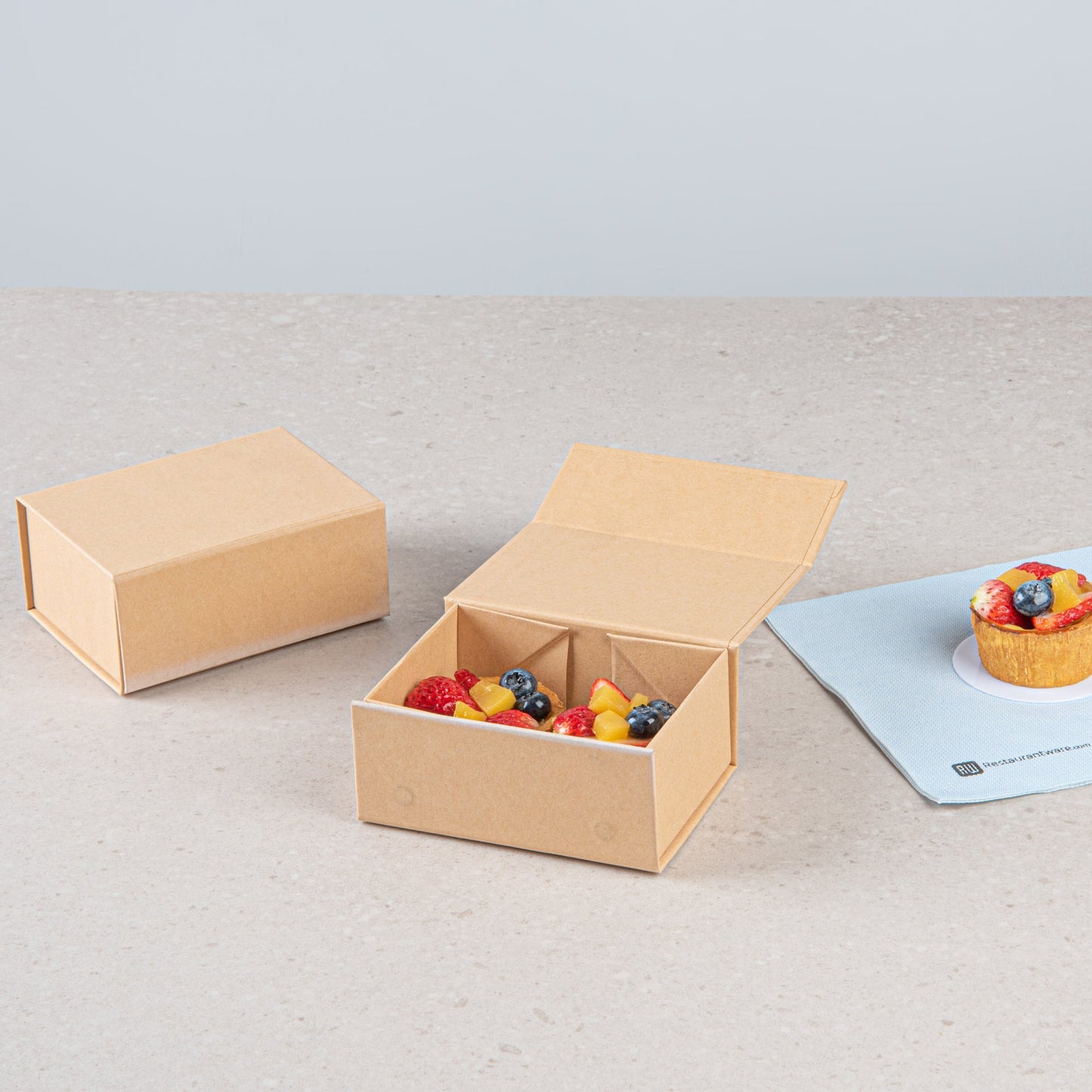 Cater Tek Rectangle Kraft Paper Extra Small Tic Tac Box - Magnetic - 5" x 4" x 2 1/2" - 10 count box