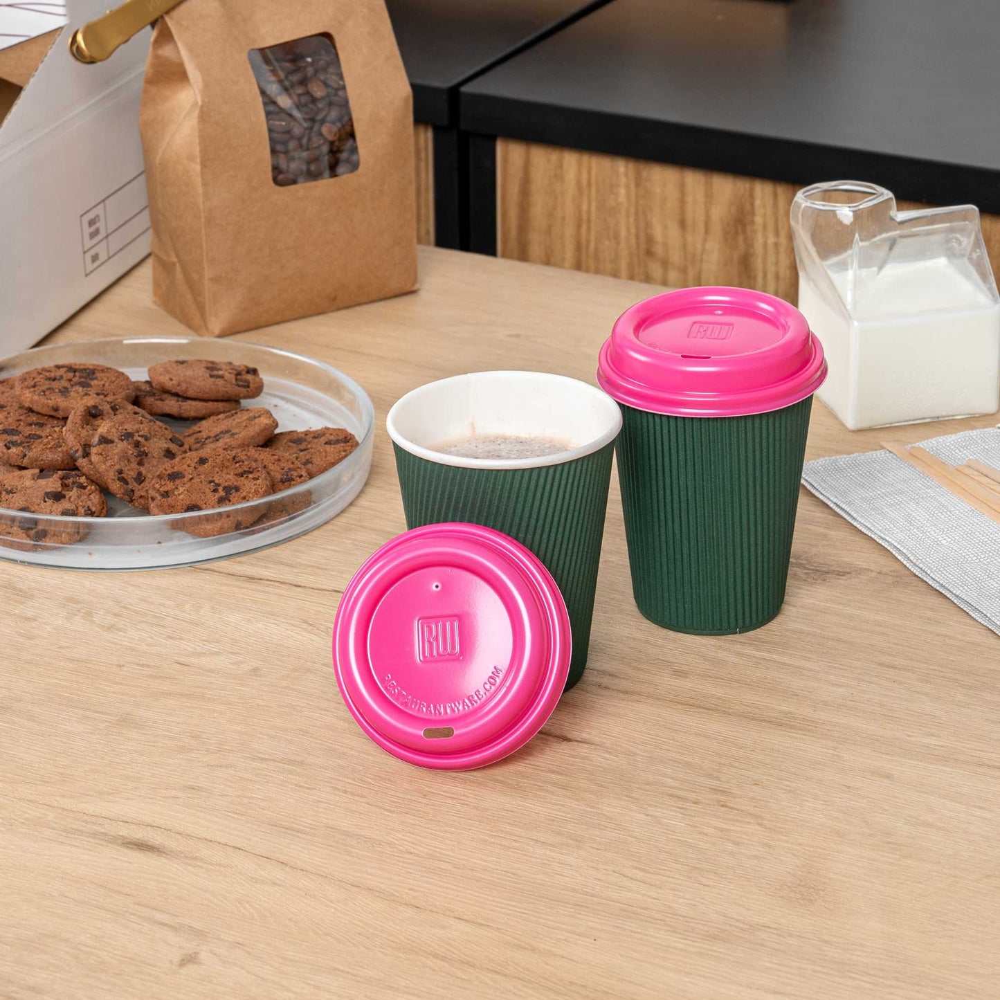 Restpresso Hot Pink Plastic Coffee Cup Lid - Fits 8, 12, 16 and 20 oz - 25 count box