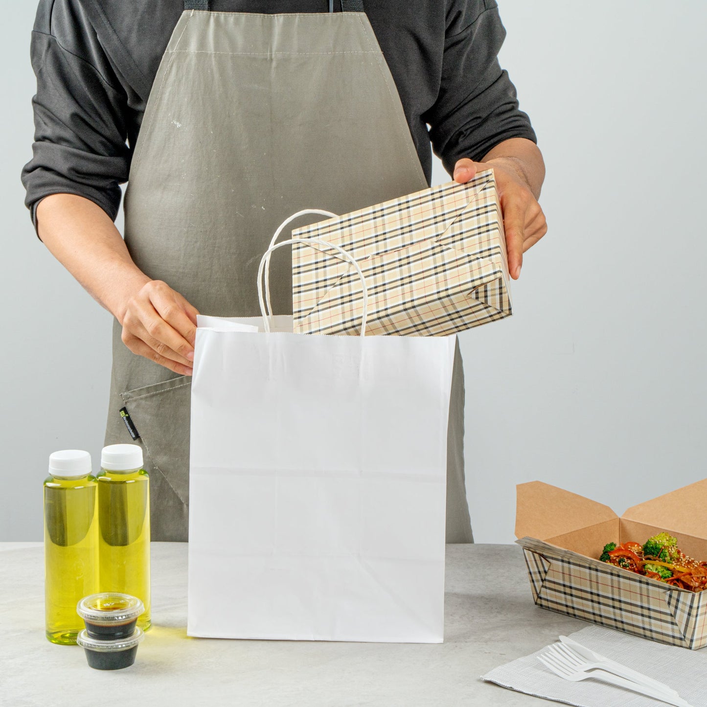 Bio Tek 71 oz Rectangle Plaid Paper #3 Bio Box Take Out Container - 8 1/2" x 6 1/4" x 2 1/2" - 200 count box