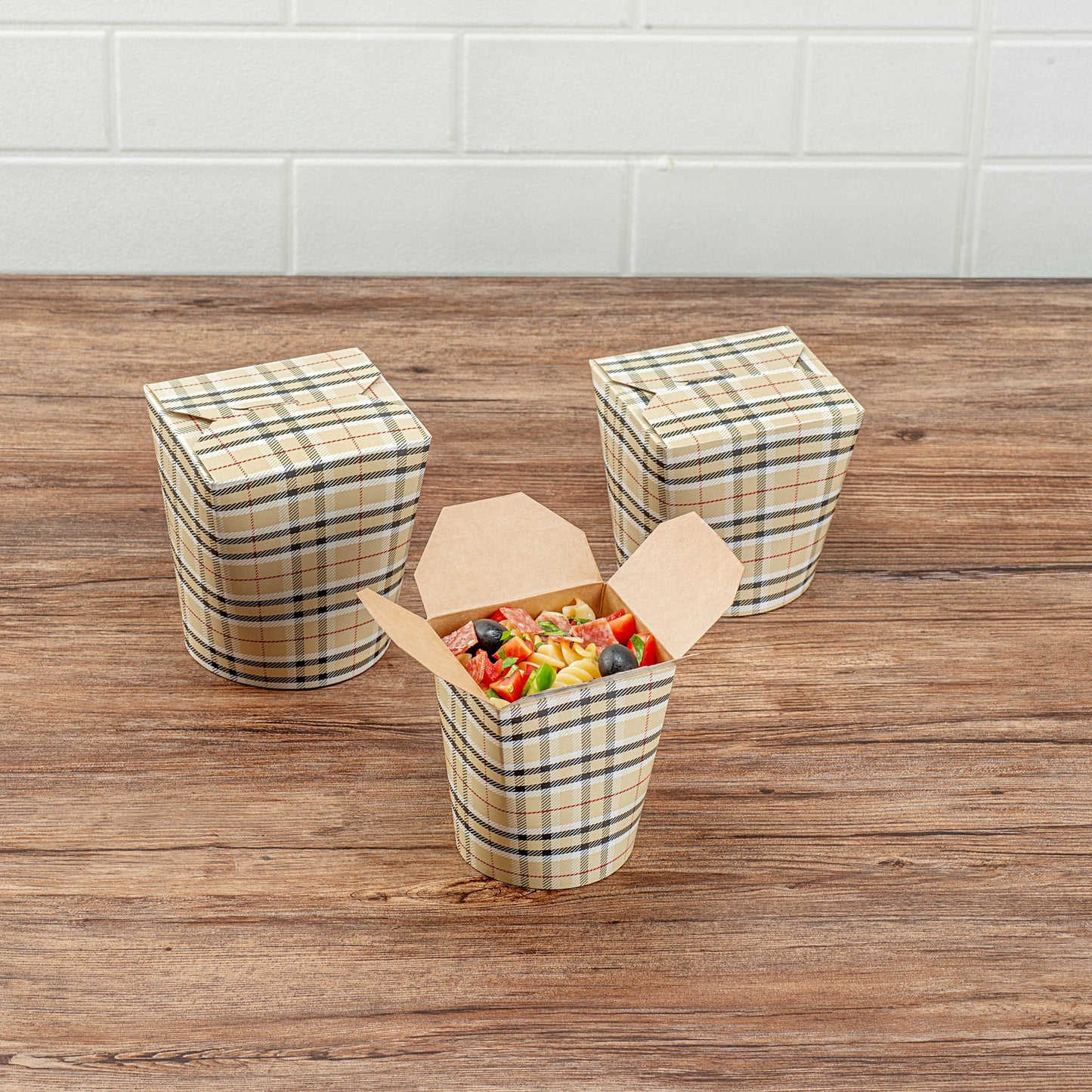 Bio Tek 16 oz Round Plaid Paper Noodle Take Out Container - 3 1/4" x 3" x 4" -50 count box